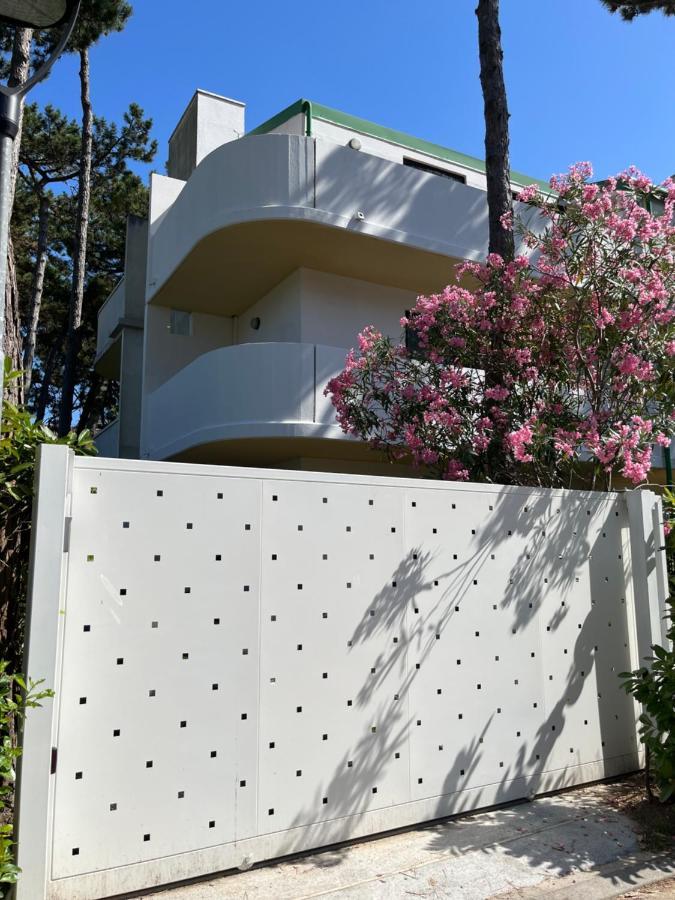 Villa Vittoria Lignano Sabbiadoro Luaran gambar